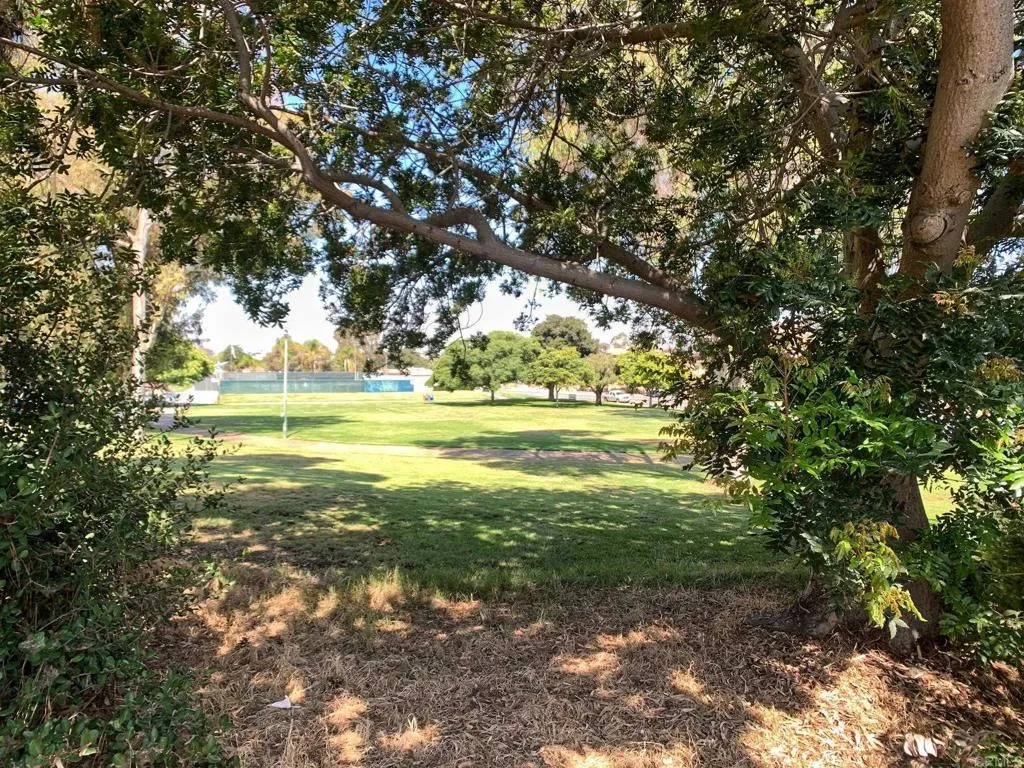 https://cdn.realtyfeed.com/cdn/127/306505785/8e7614c6b46c2e94bc748c6e32b13101.webp