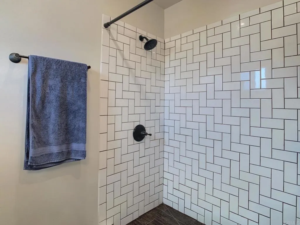 https://cdn.realtyfeed.com/cdn/127/306505785/f78b13550349779de8d34558ece7eec5.webp