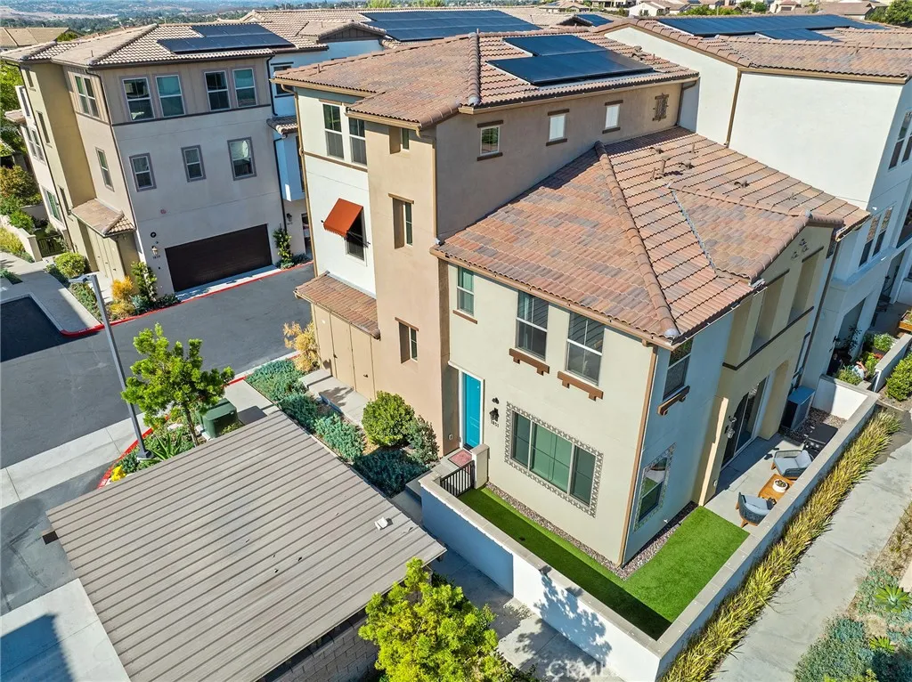 https://cdn.realtyfeed.com/cdn/127/306505800/2f6fdadd5e576b2f9e1b11b8c5eafdaf.webp