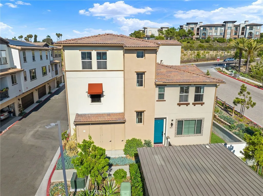 https://cdn.realtyfeed.com/cdn/127/306505800/cd37a9676b8565dd50871a76abcf43a0.webp