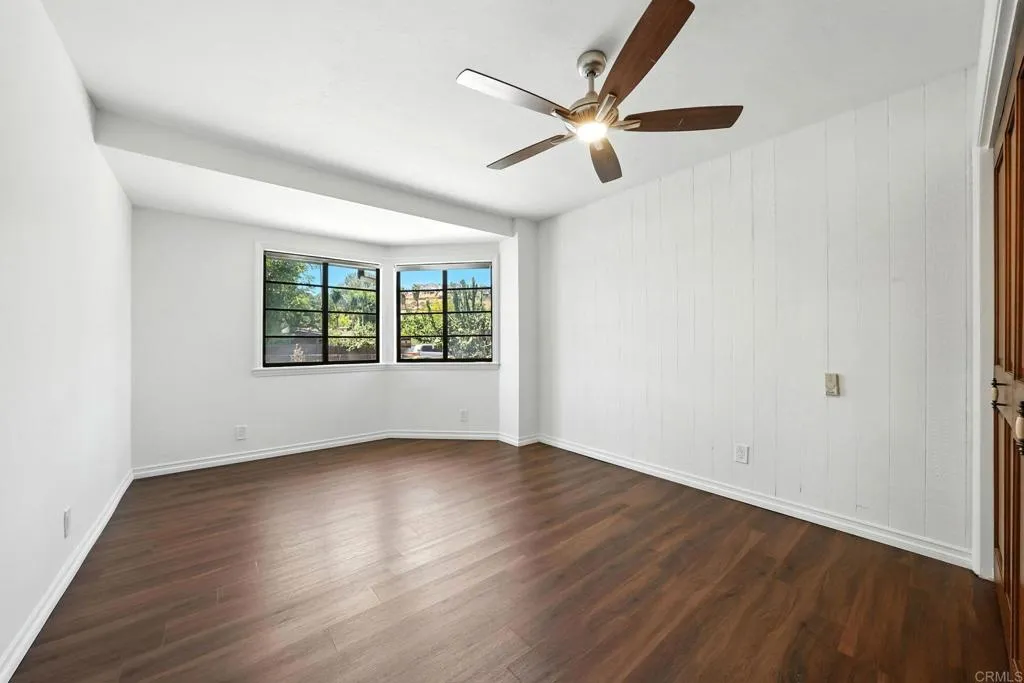 https://cdn.realtyfeed.com/cdn/127/306505873/fbcc2f11e2deb3493562712d1a098f29.webp