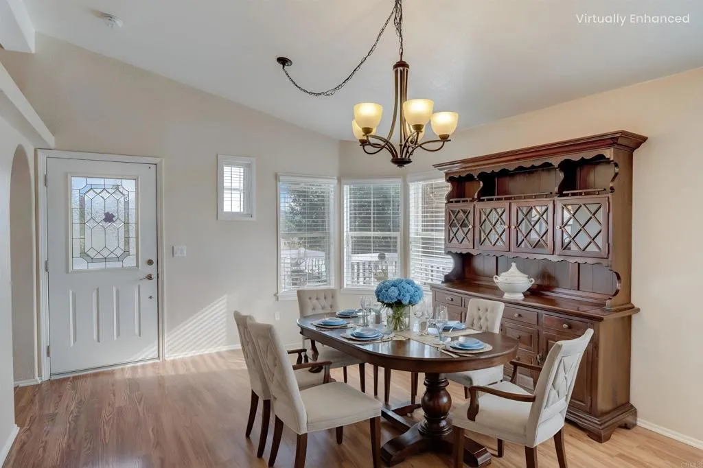 https://cdn.realtyfeed.com/cdn/127/306506008/eabe33c15c4128d99134dd1e2bdf4f78.webp