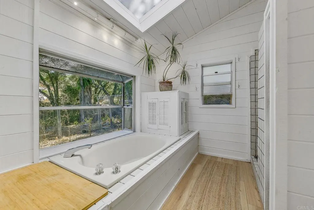 https://cdn.realtyfeed.com/cdn/127/306506072/37385d9a26637cfe4ca4ed150e57b123.webp