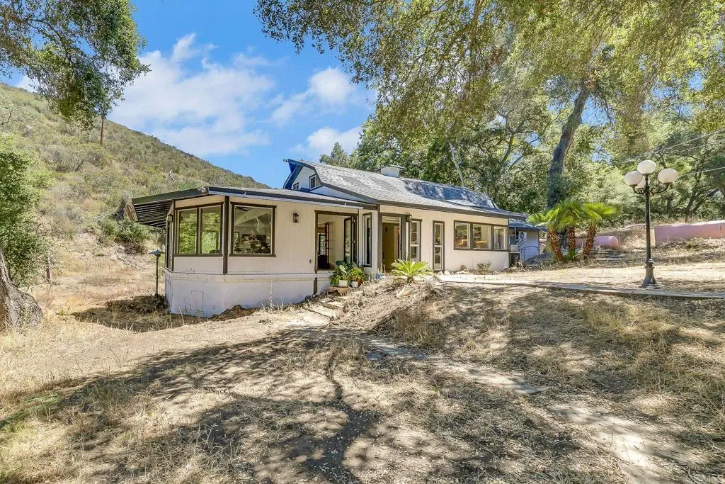 https://cdn.realtyfeed.com/cdn/127/306506072/4361e22fa14f48791572213ca14e36ed.webp