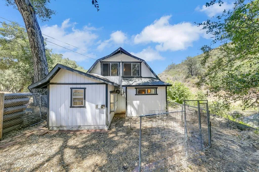 https://cdn.realtyfeed.com/cdn/127/306506072/9972d65ef6809666283caa3e721fb7fc.webp