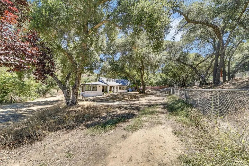 https://cdn.realtyfeed.com/cdn/127/306506072/a12bb45410b9d7c7995b815a311fd907.webp