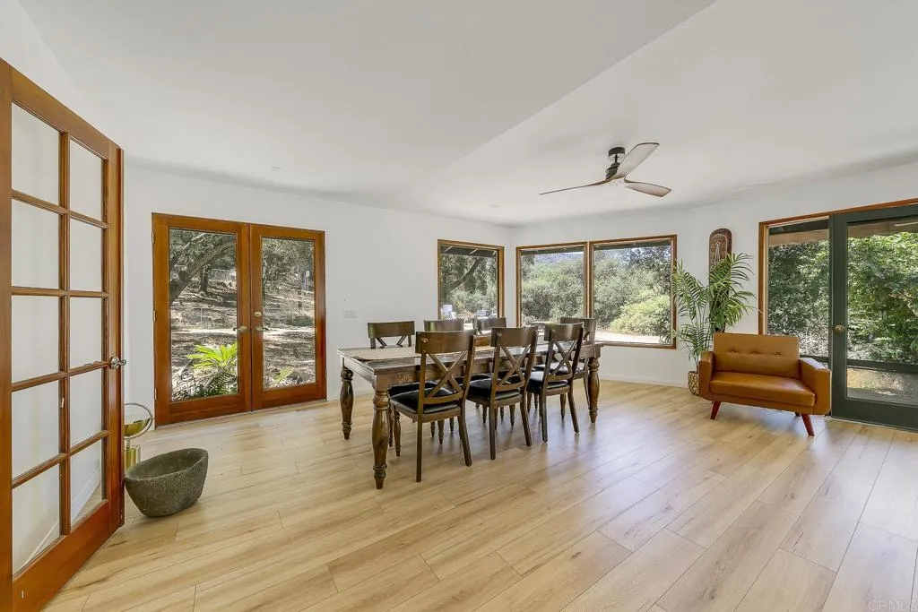 https://cdn.realtyfeed.com/cdn/127/306506072/a508cf944e21e67c021561a0f39857fc.webp