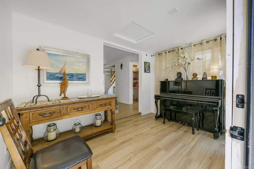 https://cdn.realtyfeed.com/cdn/127/306506072/b4cd942806e800f02b16e2736703c88c.webp