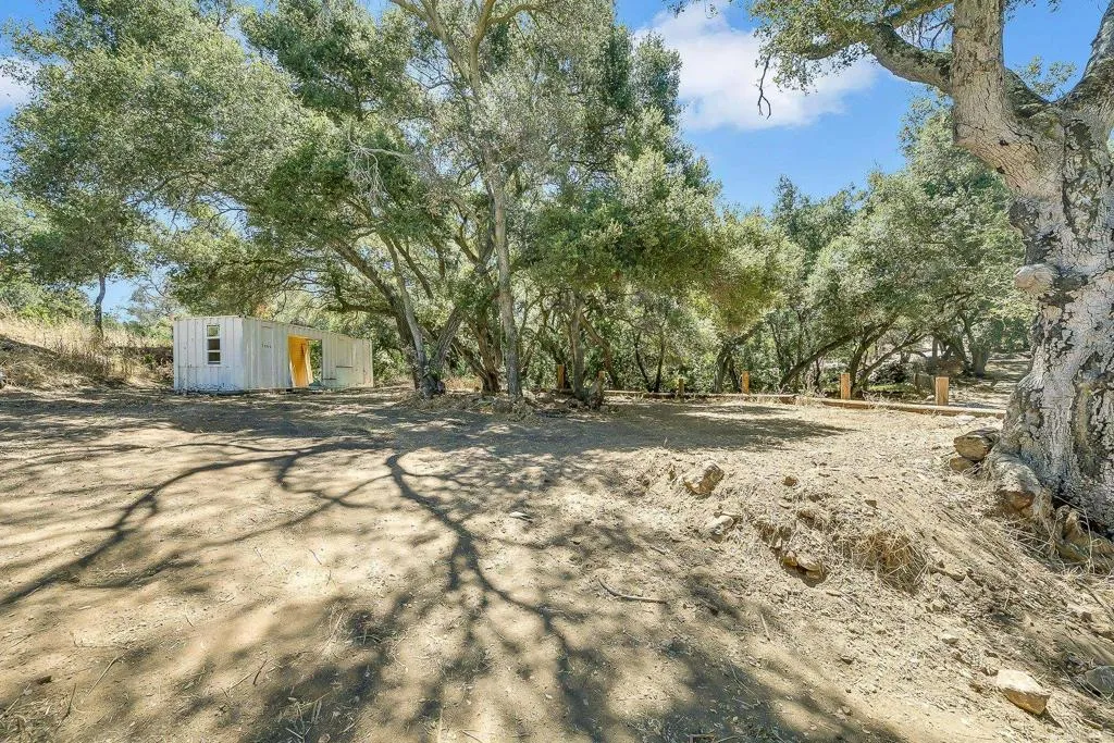 https://cdn.realtyfeed.com/cdn/127/306506072/d5f4b6ac8edc421bdf875ad0e7eadfef.webp