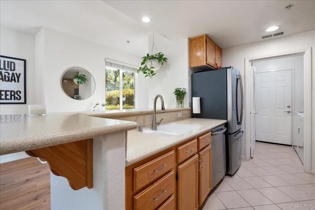 Photo #6: NDP2507476 Listing 