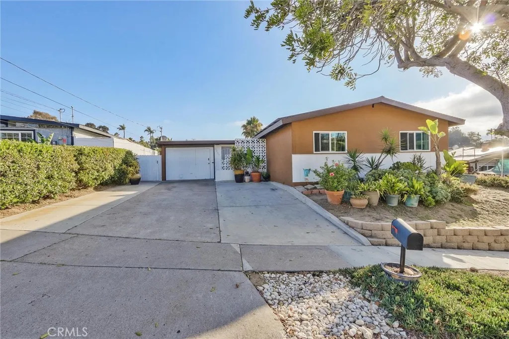 4657 Chateau Place