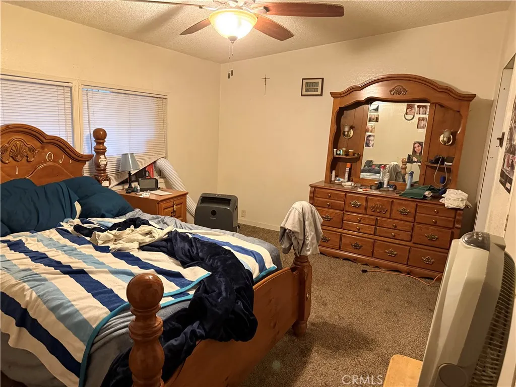33511 Sierra Drive Unit 1/2, , CA 93244 - Photo 3 of 35, CA