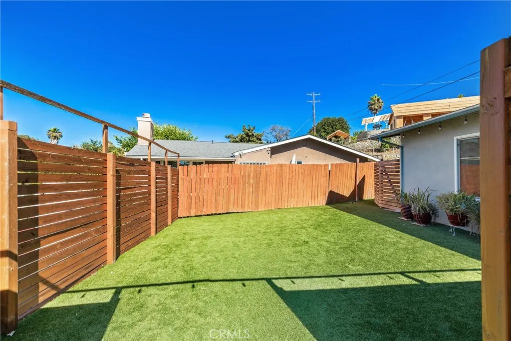 https://cdn.realtyfeed.com/cdn/127/306506268/2fab34079db9d276b5470e79871e926f.webp