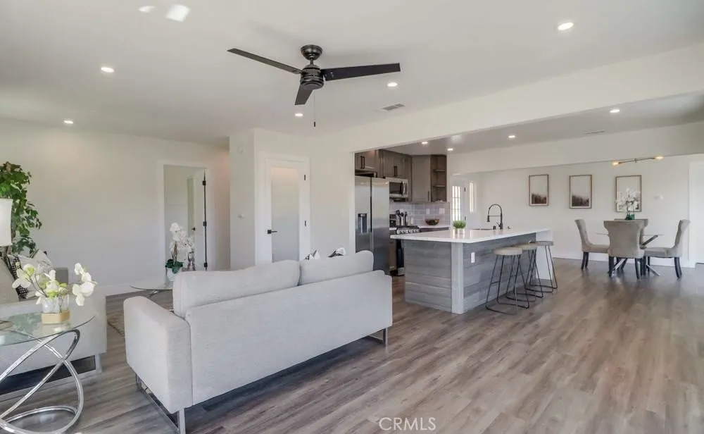 https://cdn.realtyfeed.com/cdn/127/306506270/51a6da694f648f29e5756081588599c1.webp
