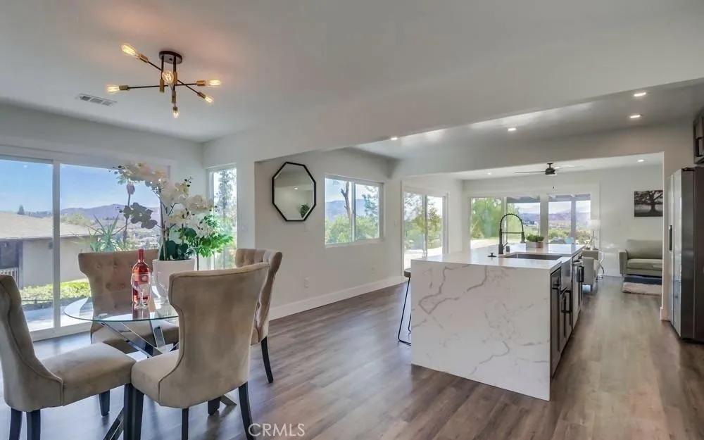 https://cdn.realtyfeed.com/cdn/127/306506270/718c17ef6620bbbd5480ea5089100887.webp