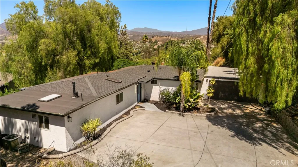 https://cdn.realtyfeed.com/cdn/127/306506270/7d8f0ea58b15ab1c7bb391d1d0c46bb2.webp