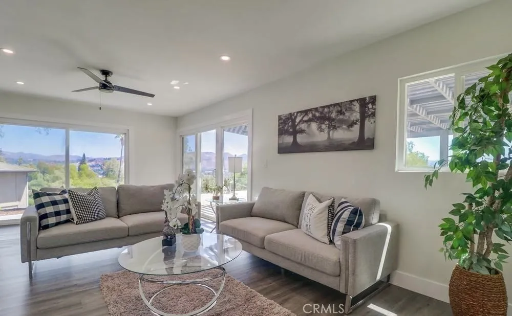 https://cdn.realtyfeed.com/cdn/127/306506270/f12489e84e90943877d34d9b82e7533b.webp