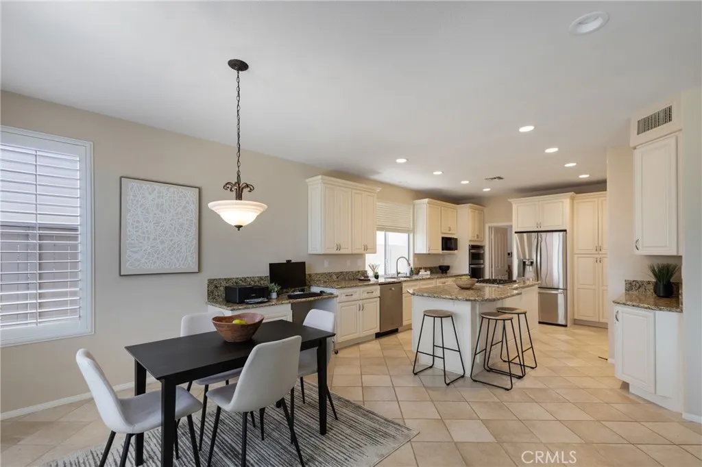 https://cdn.realtyfeed.com/cdn/127/306506315/459c6e517c9a5ce7909e0f4022c22c74.webp