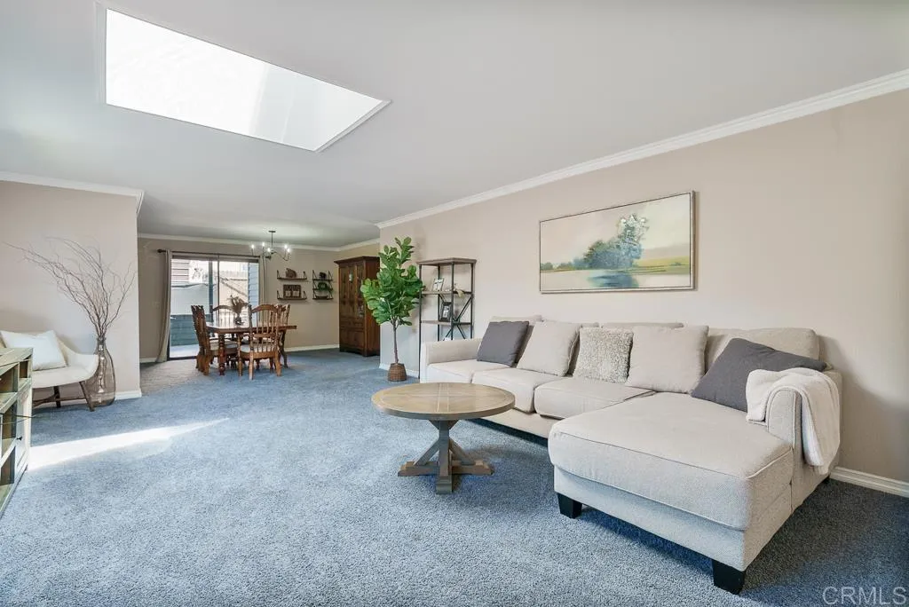 https://cdn.realtyfeed.com/cdn/127/306506331/c33e53bf266d12304febd5ee7c99bbf5.webp