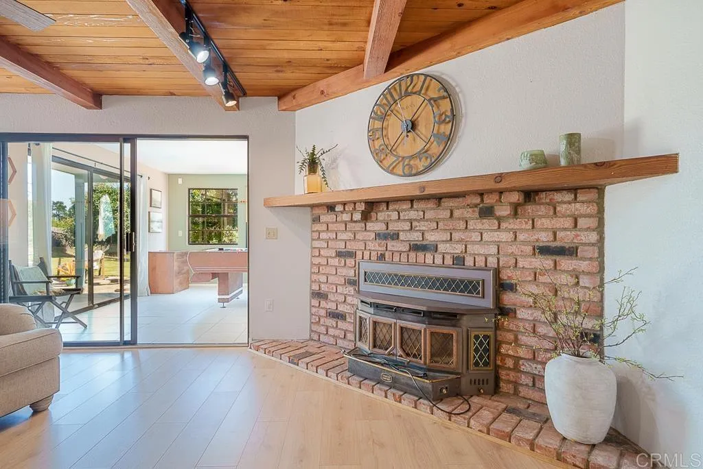 https://cdn.realtyfeed.com/cdn/127/306506331/cc4e0e7dbd6415bc8d70d4eb6ad95560.webp