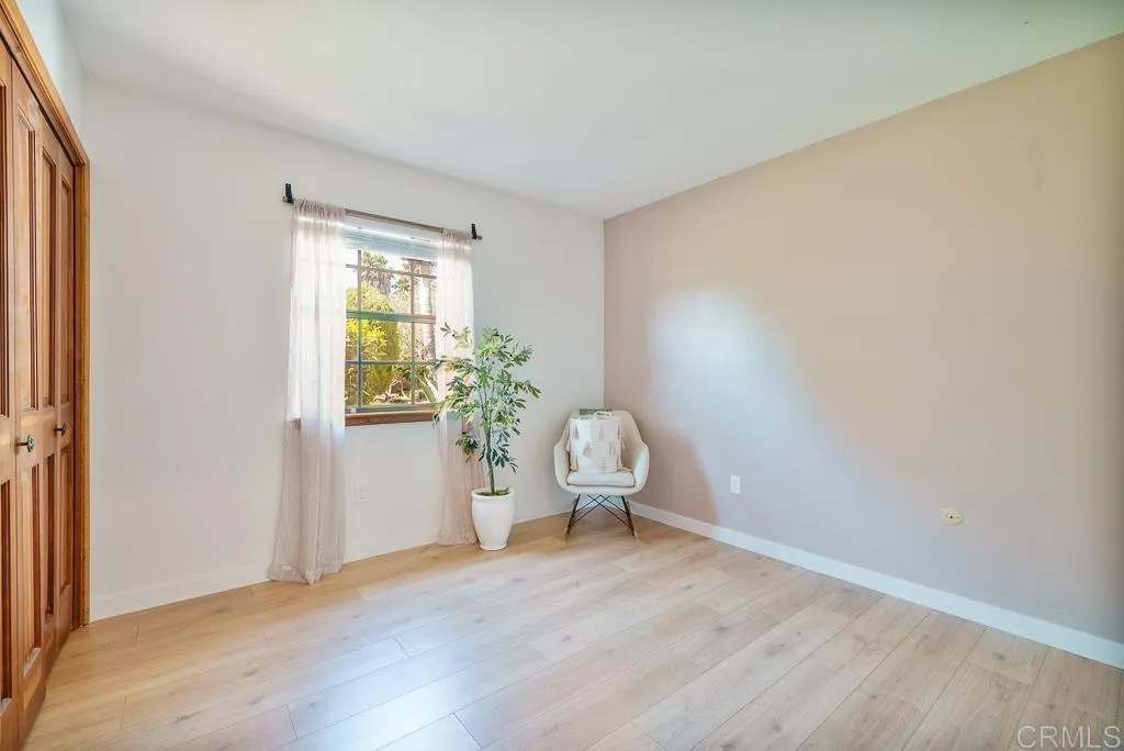 https://cdn.realtyfeed.com/cdn/127/306506331/eb8b5cf9779e47e82abe7cf631cd751d.webp