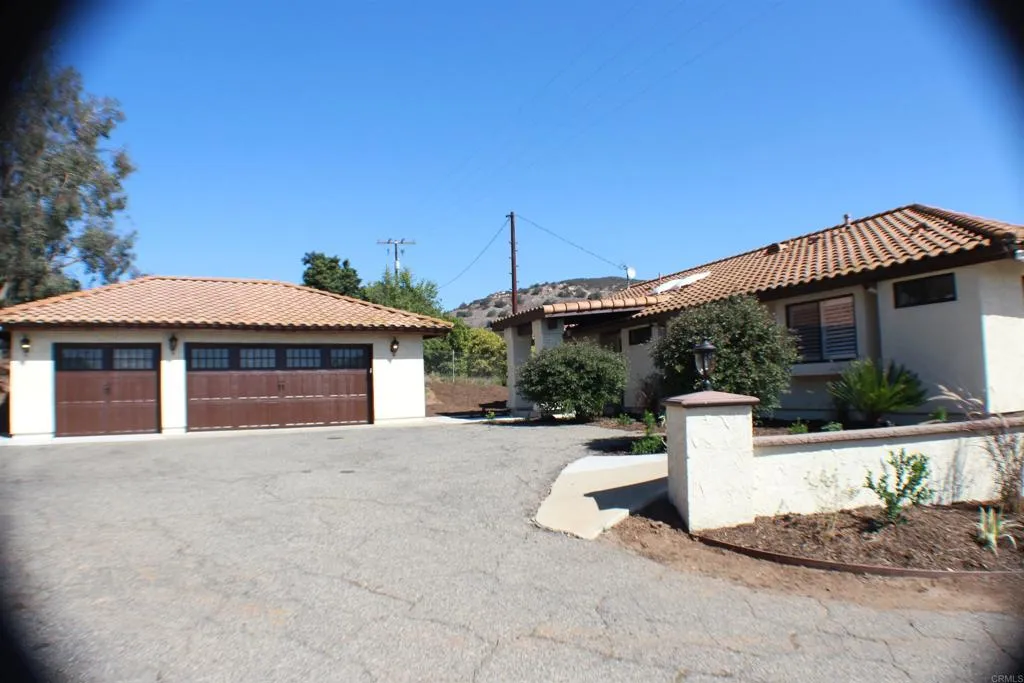 https://cdn.realtyfeed.com/cdn/127/306506336/957dee22bc56e3c46d210d95c79df0f9.webp