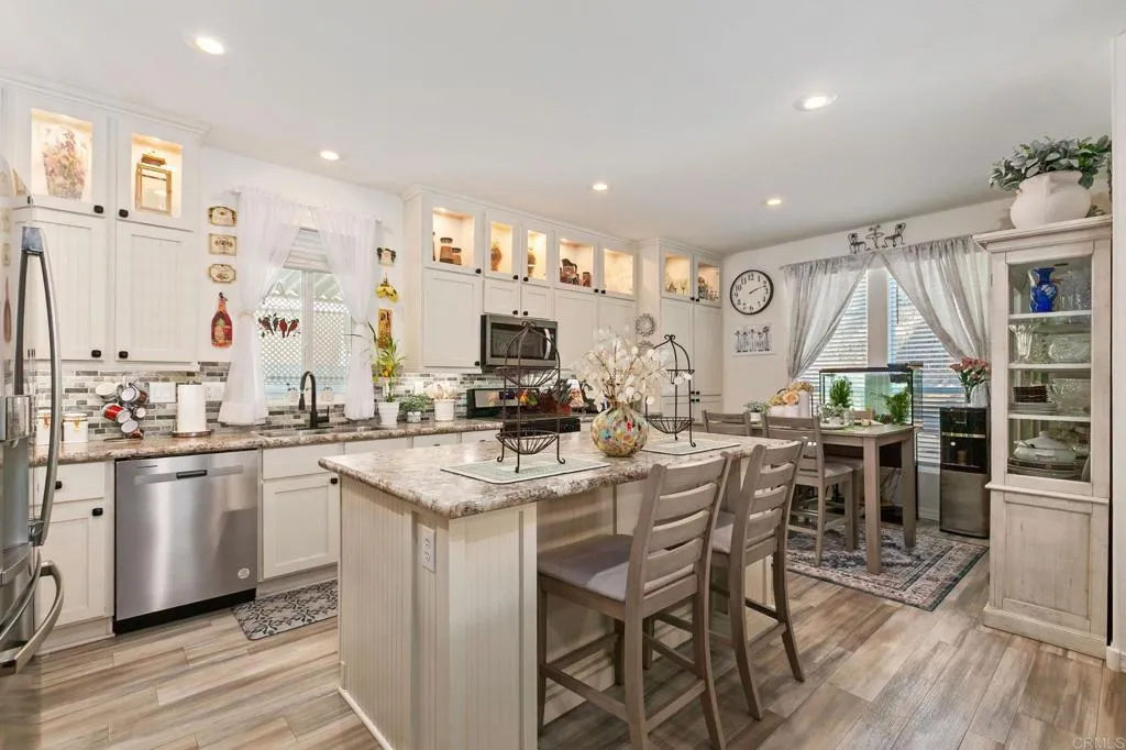 https://cdn.realtyfeed.com/cdn/127/306506388/fbf374bd9ca473742056d67a065539d1.webp