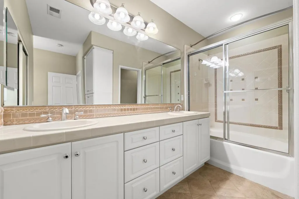 Photo #19: PTP2505792 Listing: Photo #19