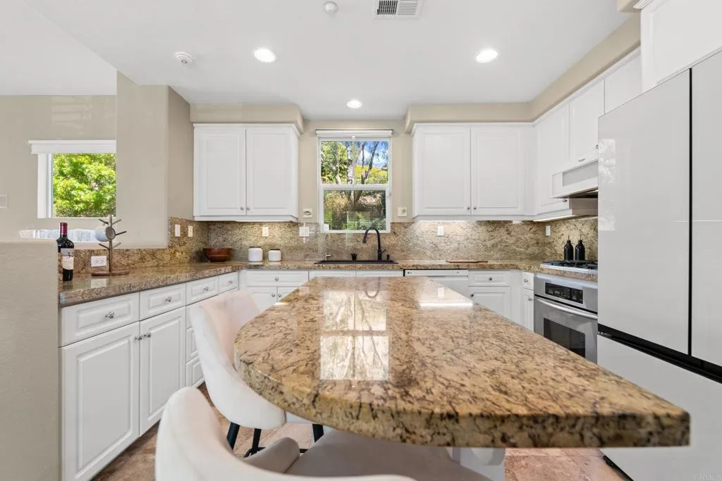 Photo #8: PTP2505792 Listing: Photo #8