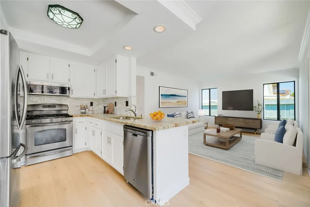 https://cdn.realtyfeed.com/cdn/127/306506672/06c4e35c56341f21d4eb882d60c98b40.webp