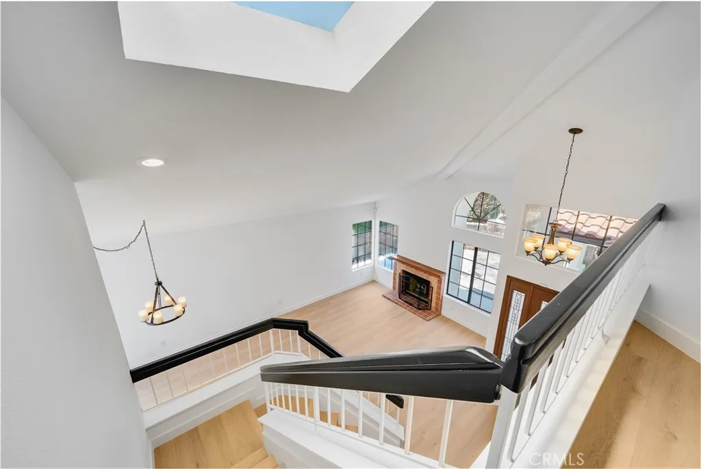 https://cdn.realtyfeed.com/cdn/127/306506672/34c2a3014fd6c18de4239183d6e647ba.webp