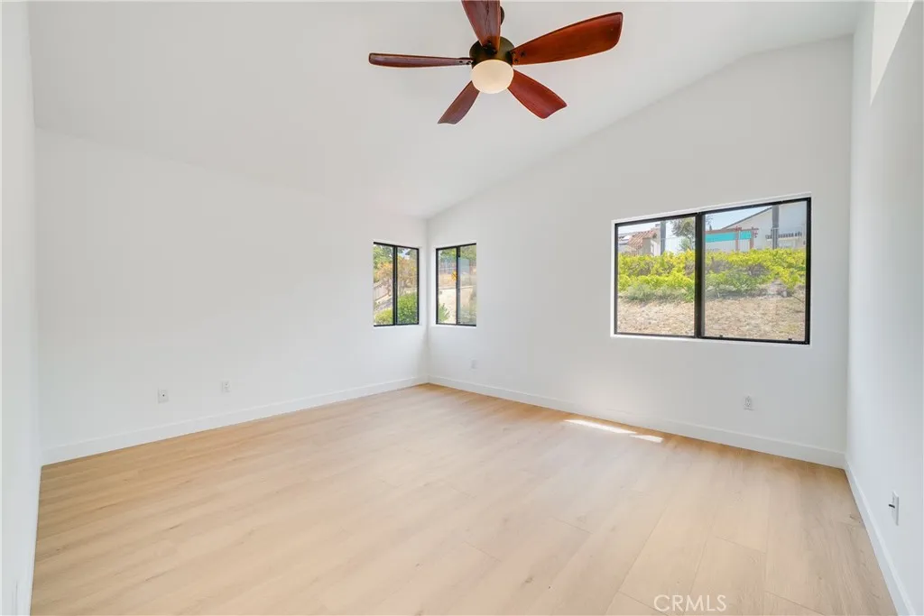 https://cdn.realtyfeed.com/cdn/127/306506672/e239e4bd1e0ae8ca16168441c5abbef7.webp