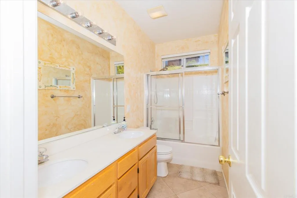 https://cdn.realtyfeed.com/cdn/127/306506688/869d83ff53da991baac978a35c50cdee.webp