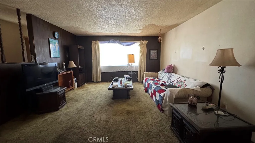 https://cdn.realtyfeed.com/cdn/127/306506721/109d7411498a8bca82ae7fa63dff8c1d.webp