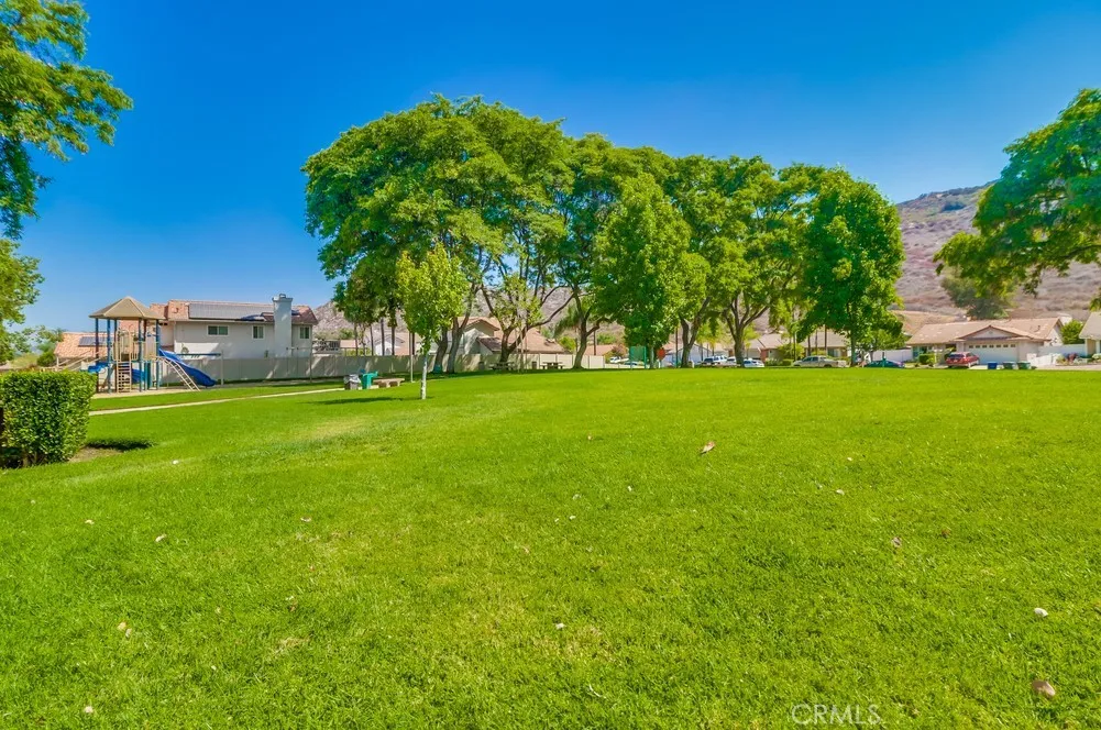 https://cdn.realtyfeed.com/cdn/127/306506771/e2119e37cbcc4bcfd87b5aafd317d040.webp