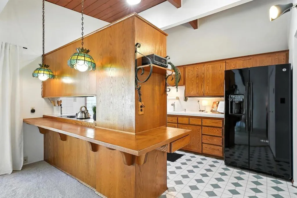 https://cdn.realtyfeed.com/cdn/127/306506778/fe1e7ee494519b1d74847aece395df21.webp
