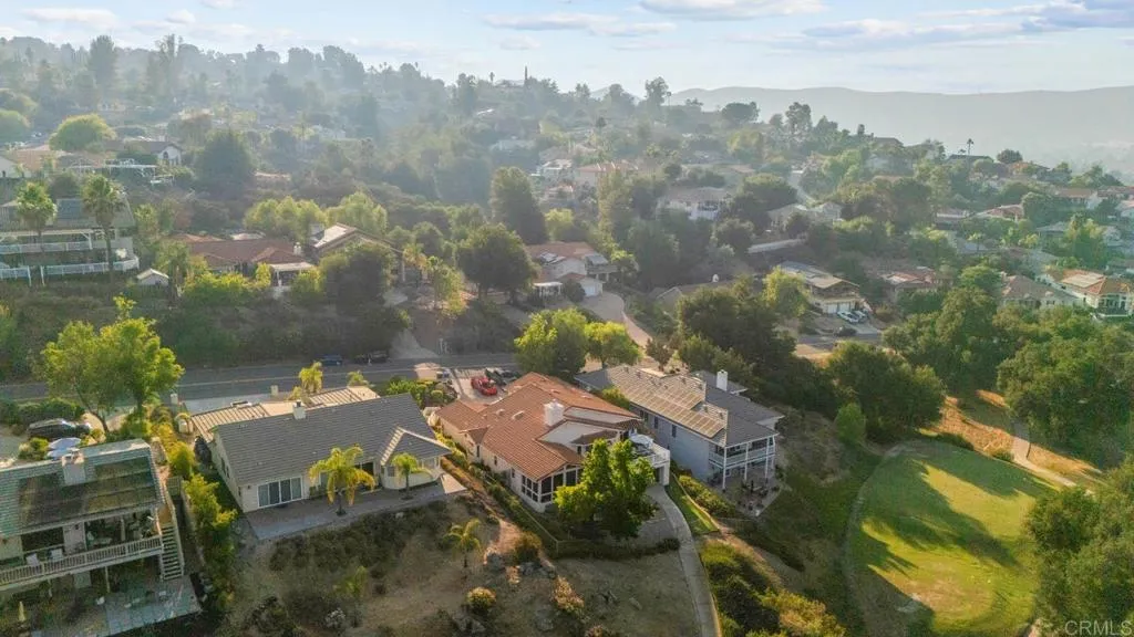 https://cdn.realtyfeed.com/cdn/127/306506849/21572cf9e5bc790905349c20c9f14c4c.webp