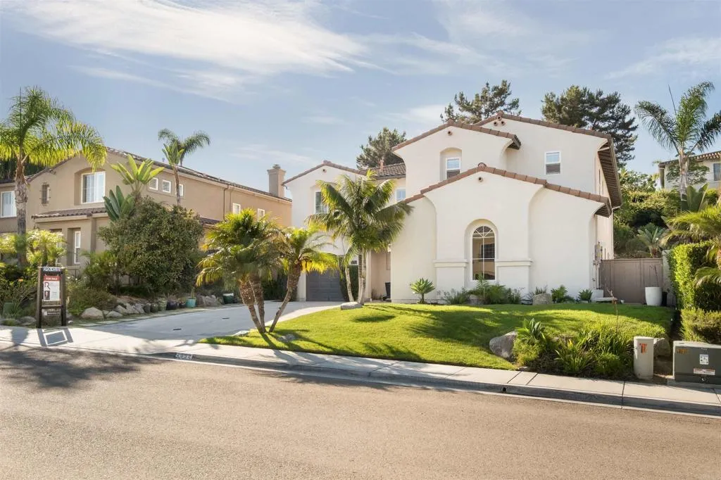 https://cdn.realtyfeed.com/cdn/127/306506861/33ddd91a6861bd688e815910599777e8.webp