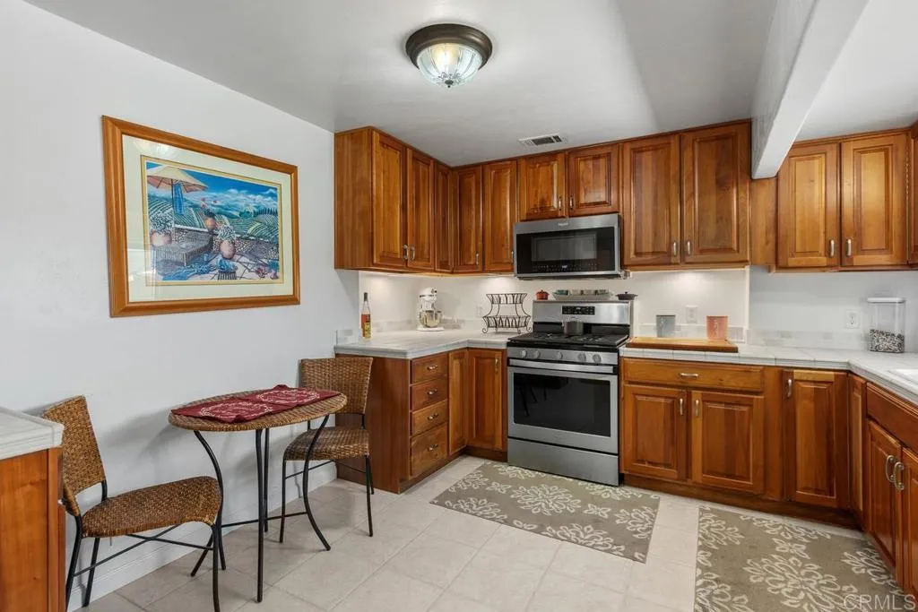 https://cdn.realtyfeed.com/cdn/127/306506911/ae8c964421a621dde721af7acbc3f4a3.webp