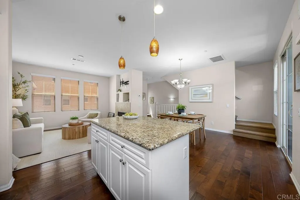 Photo #12: PTP2505810 Listing: Photo #12