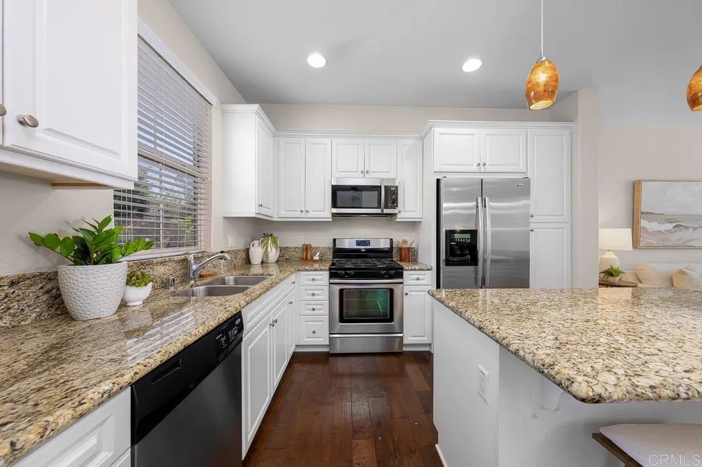 Photo #11: PTP2505810 Listing: Photo #11