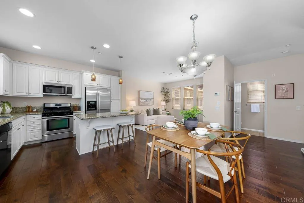 More Details about MLS # PTP2505810 : 1823 PEACH COURT UNIT 9