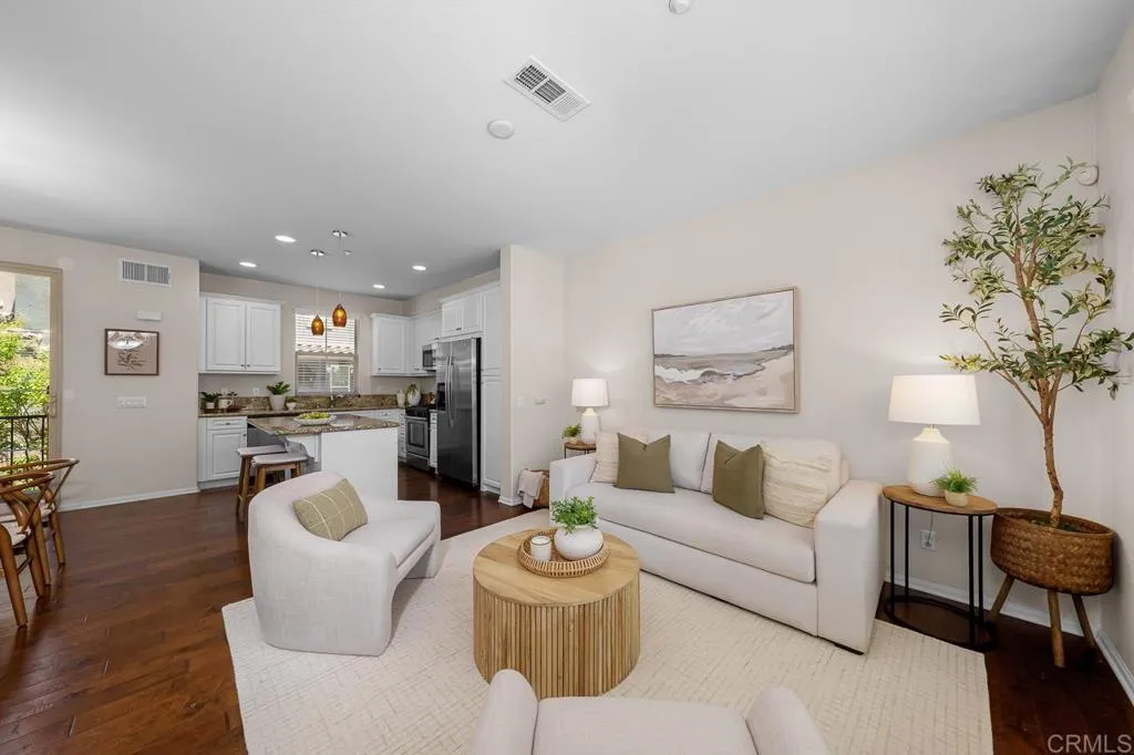 Photo #15: PTP2505810 Listing: Photo #15