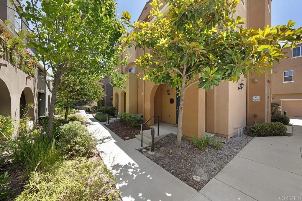 Photo #5: PTP2505810 Listing 