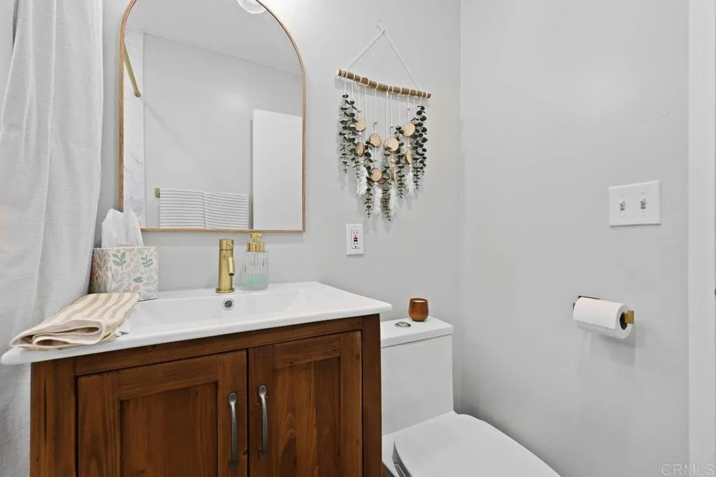 https://cdn.realtyfeed.com/cdn/127/306507117/e8ca5773d9afed0238ef03846e6ce0c7.webp