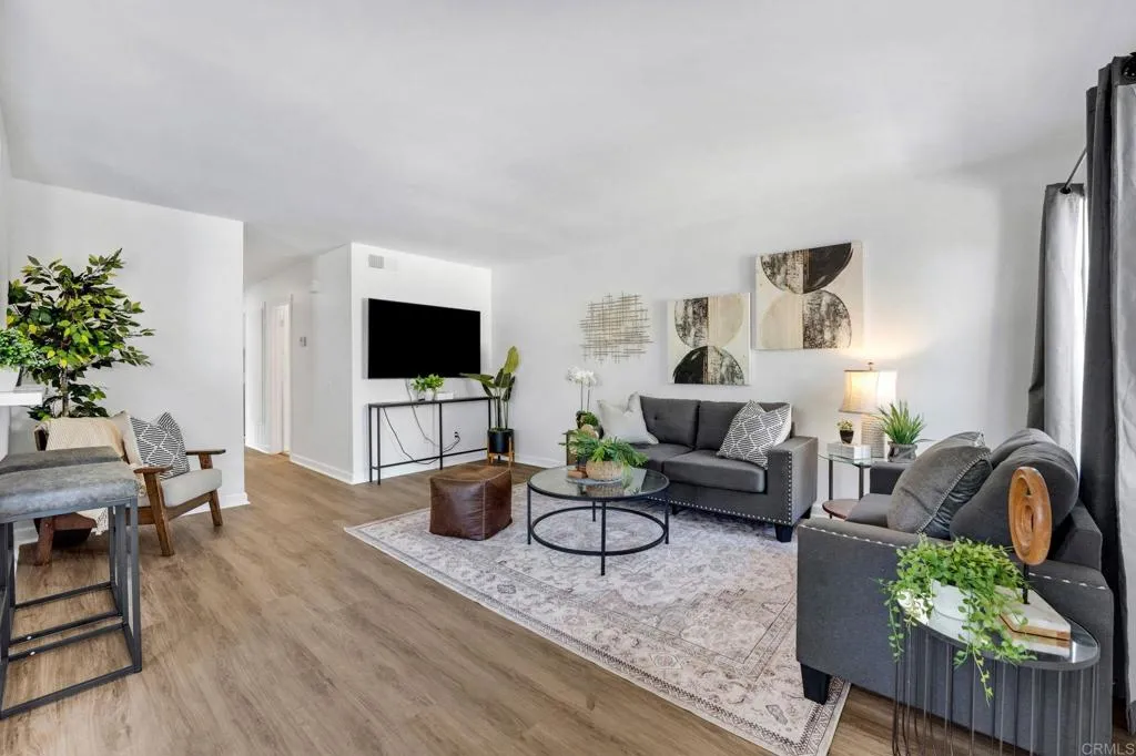 MLS: NDP2507533 Condo For Sale