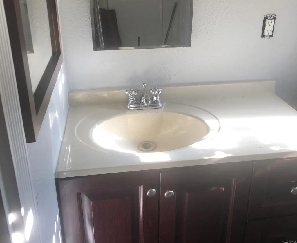 https://cdn.realtyfeed.com/cdn/127/306507216/cf5d9cf5d0c3b70d8b6d2ede11116650.webp