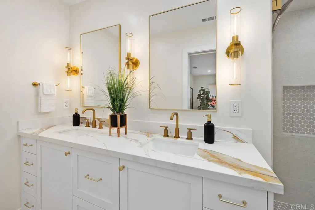https://cdn.realtyfeed.com/cdn/127/306507220/c0e8bb61e6ce4cab1fcd6298961b8b50.webp