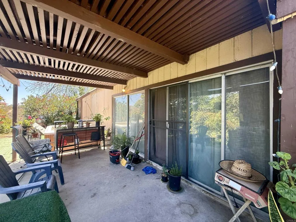https://cdn.realtyfeed.com/cdn/127/306507229/ba2495622bceabcac1af7aaa142790c5.webp