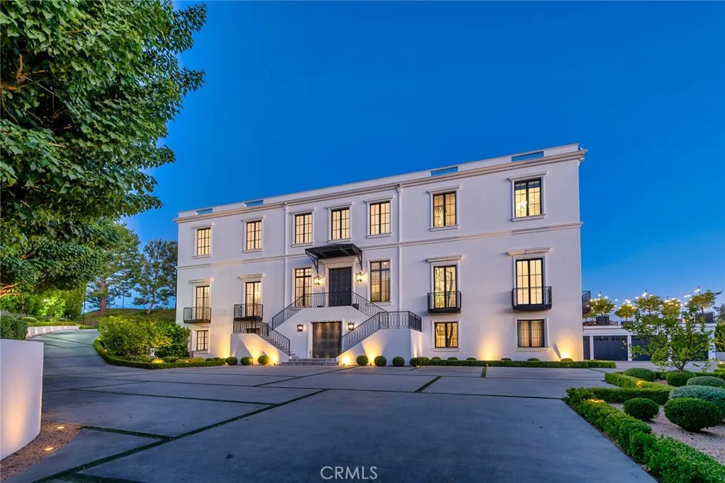 2100 Stratford Circle, Los Angeles, CA, 90077